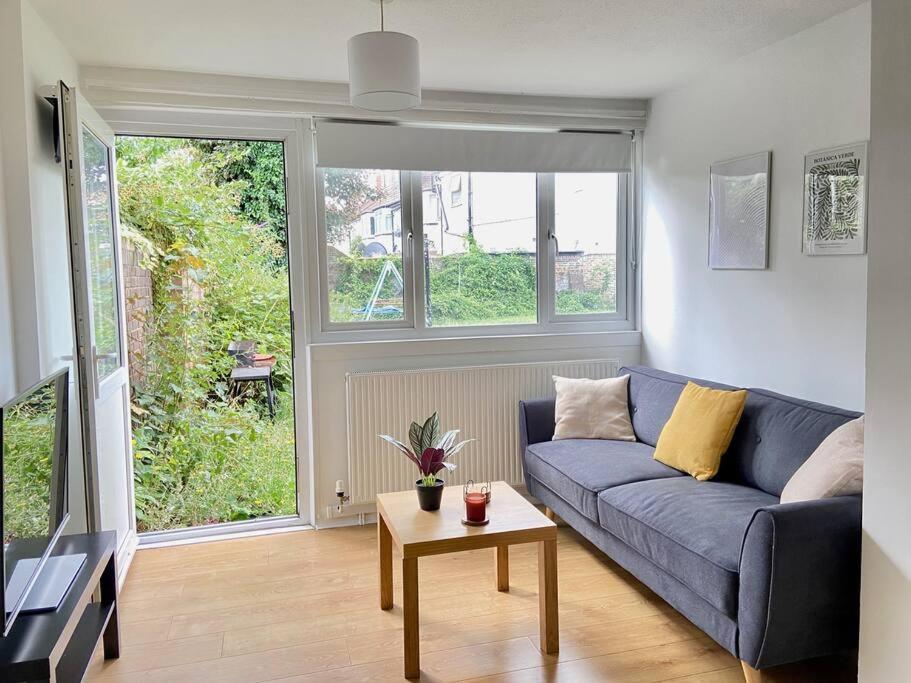 Ferienwohnung Stylish & Tranquil Flat With Excellent Connections London Exterior foto